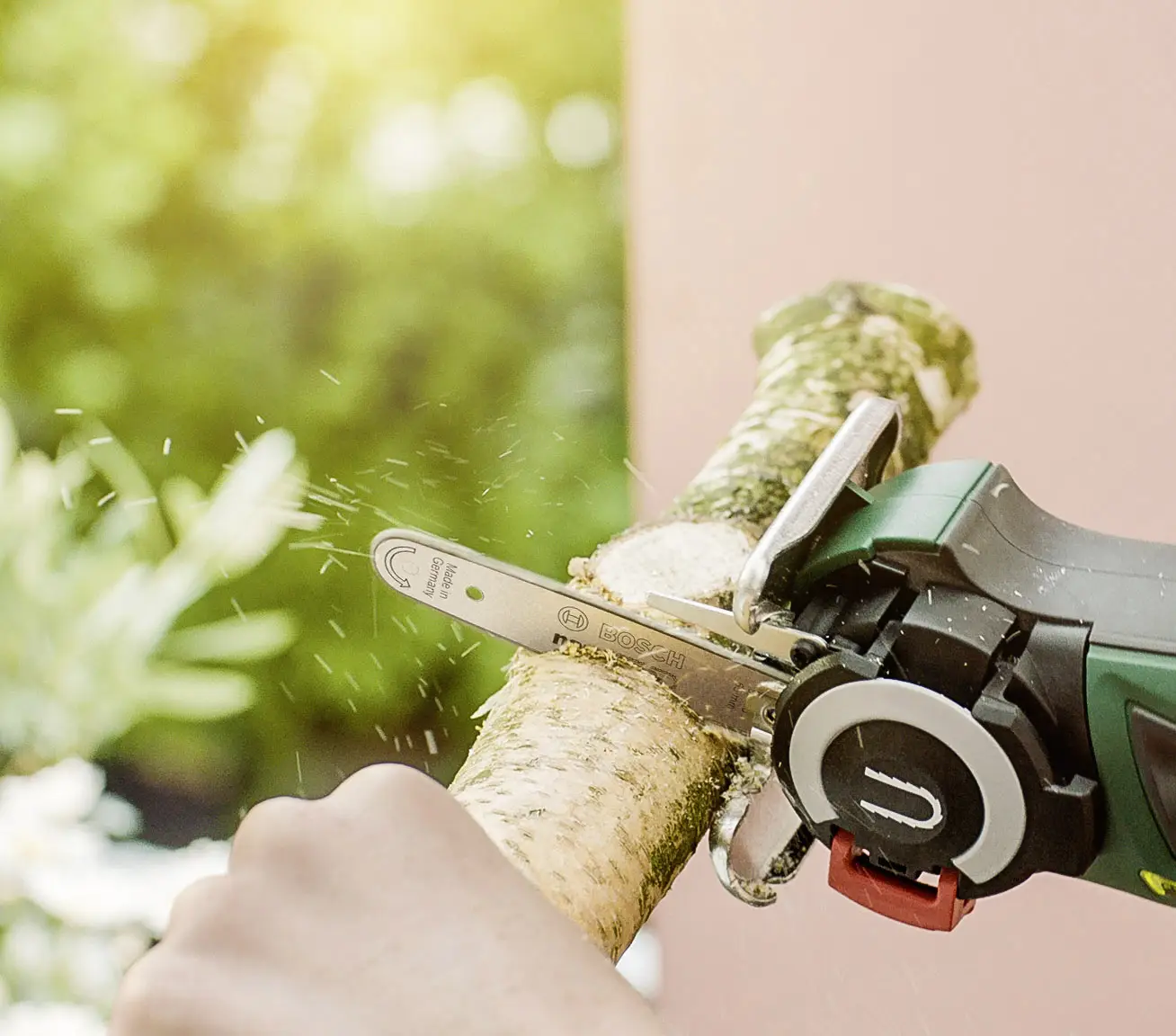 Аккумуляторная многофункциональная пила Bosch Home and Garden EasyCut 12 solo 06033C9001, продажа в Германии