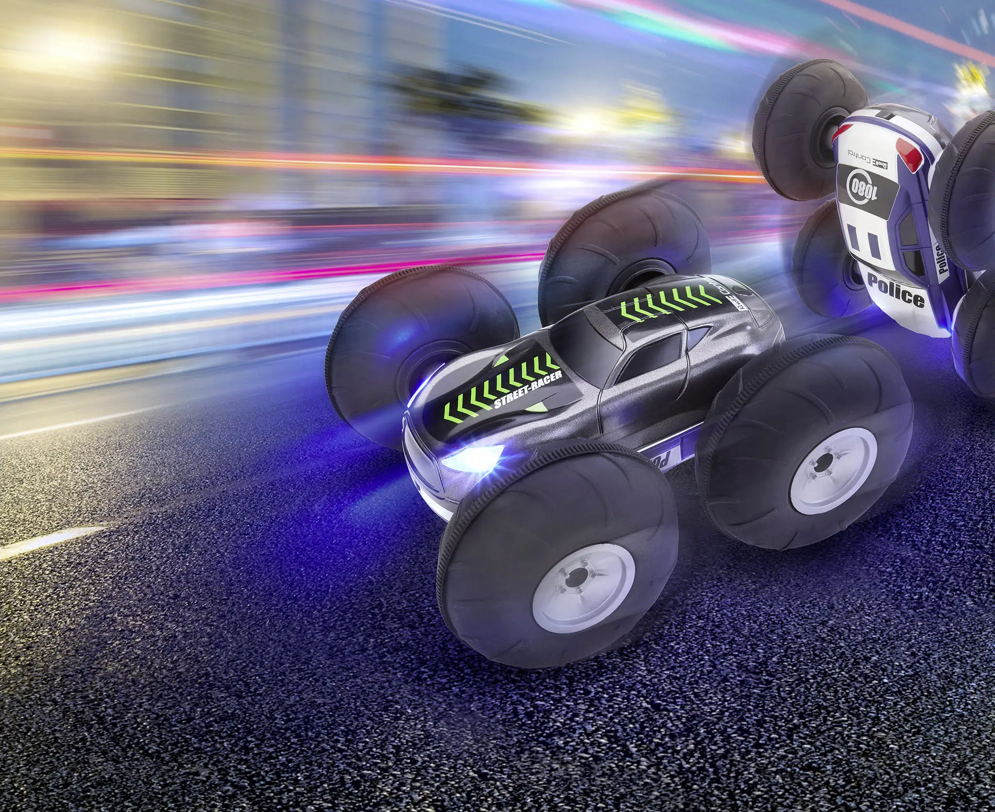 Revell Control 24634 Stunt Car FlipRace RC Car для начинающих, электрический Monstertruck, полный привод