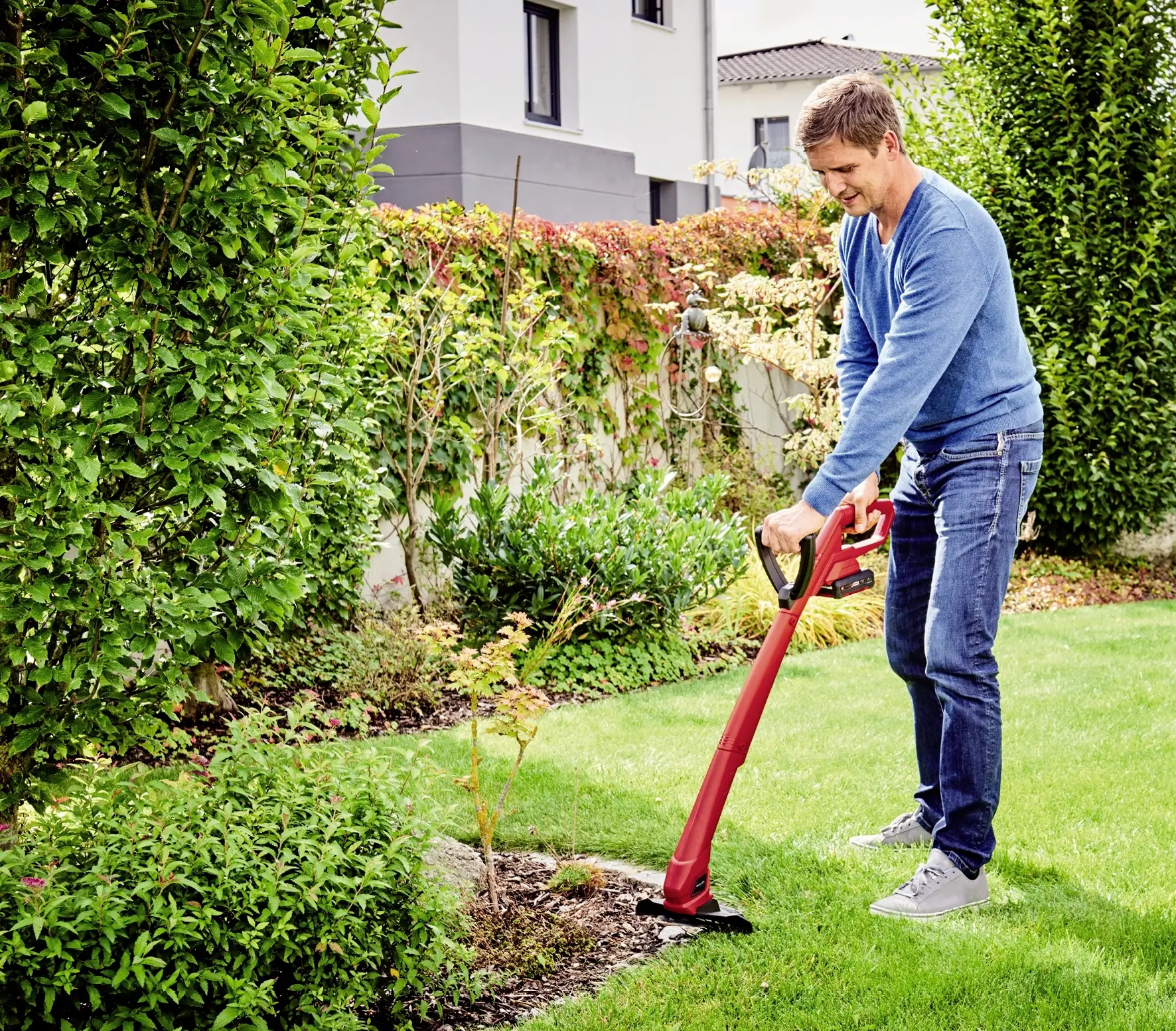 Аккумуляторный кусторез Einhell Power X-Change GC-CT 18/24 Li P в комплекте с зарядным устройством и аккумулятором 18 В 1,5 Ач. Ма