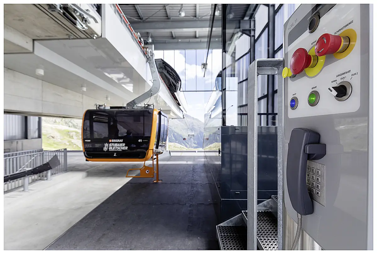Светодиодный модуль Siemens 3SU1401-1BH30-1AA0 для фронтального монтажа, желтый, 240 В, 1 шт.