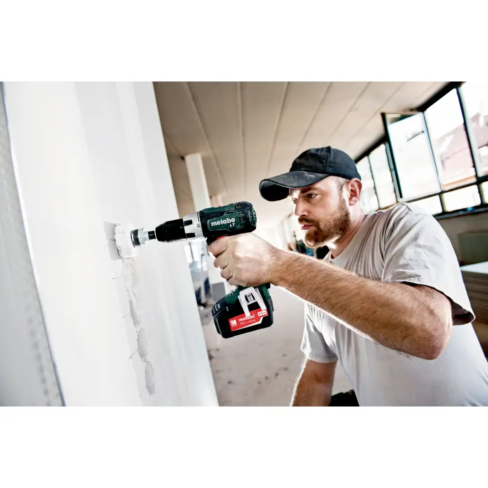 Аккумуляторная дрель-шуруповерт Metabo BS 18 LT 602102890 18 В
