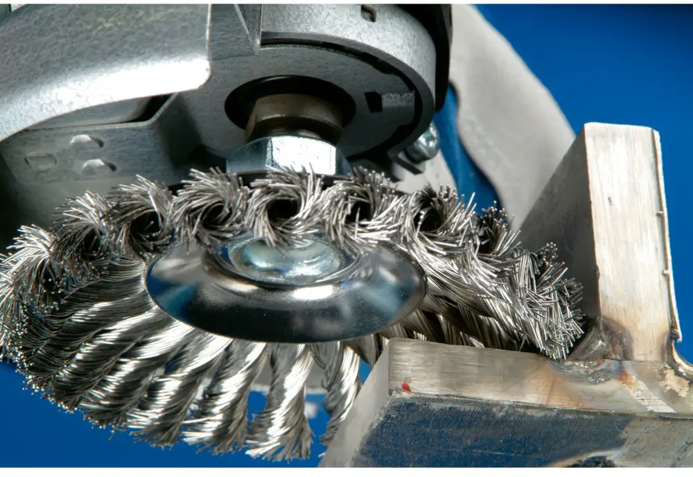 Угловая щетка PFERD TOOLS KBG с узловатым ворсом, Ø 125 x 15 мм, стальная проволока M14 Ø 0.50, для угловых шлифовальных машин POS
