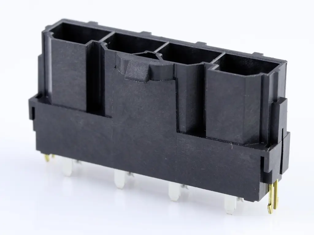 Разъем Molex, штекерный, встроенный, стандартный. Количество контактов: 4. Размеры ячейки: 10 мм. 428194223. 1 шт., паллета.