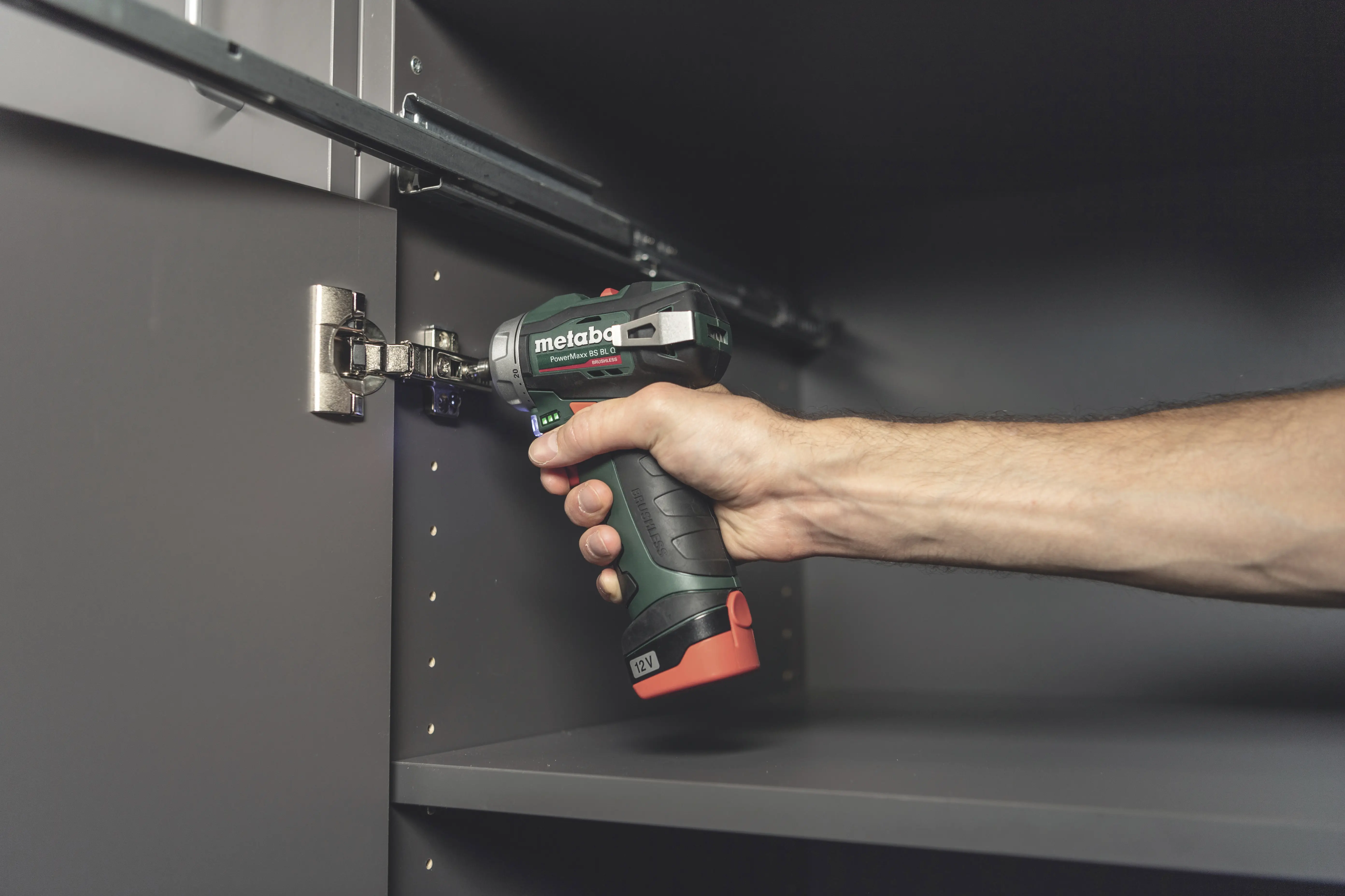 Аккумуляторная дрель-шуруповерт Metabo PowerMaxx BS BL Q 601749500 12 В 2 А·ч, вкл. 2 аккумулятора