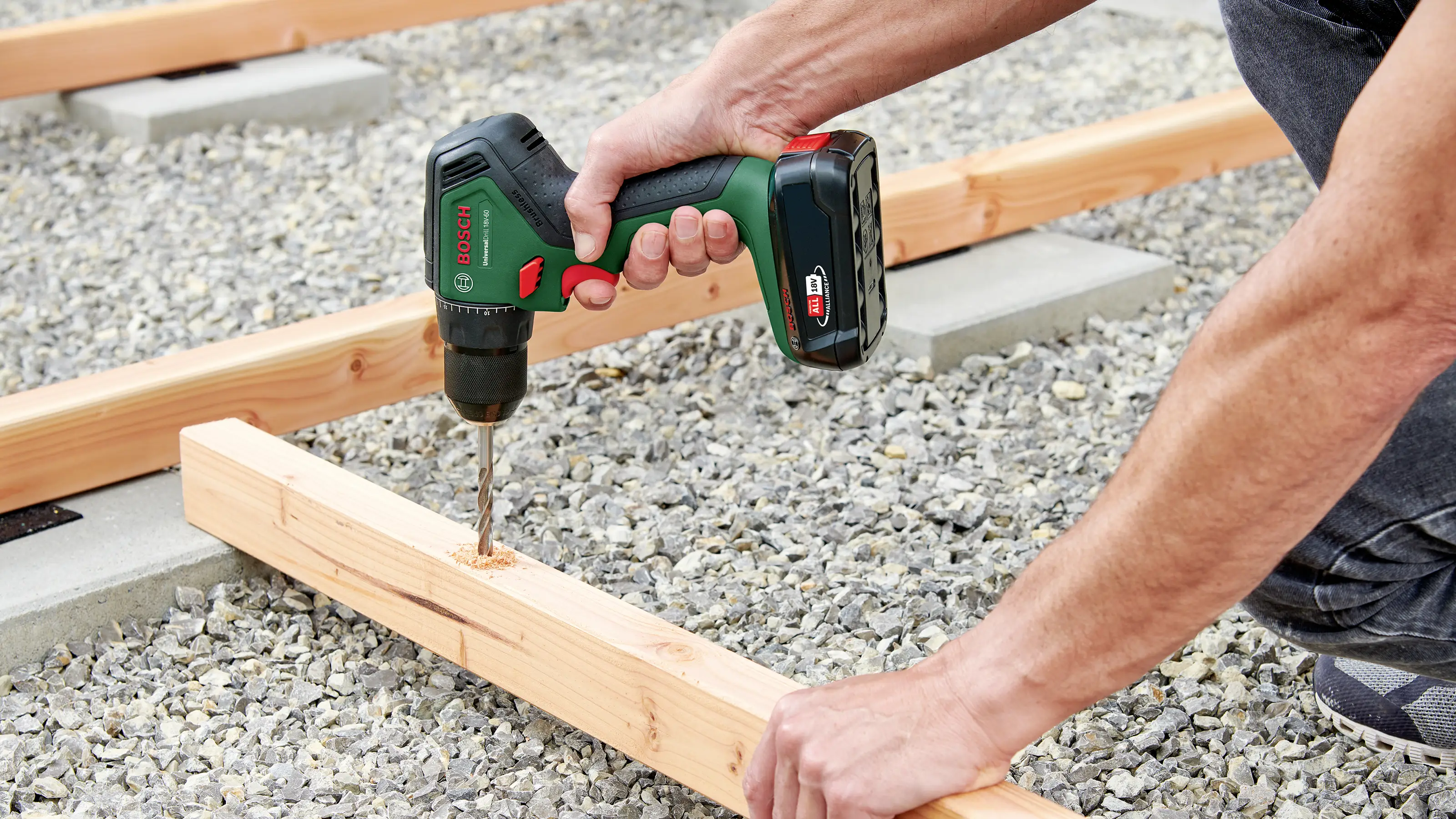 Акумуляторний дриль, Акумуляторний шурупокрут Bosch Home and Garden UniversalDrill 18V-60 06039D7002 18 В 2,0 Аг, включаючи 2 акум