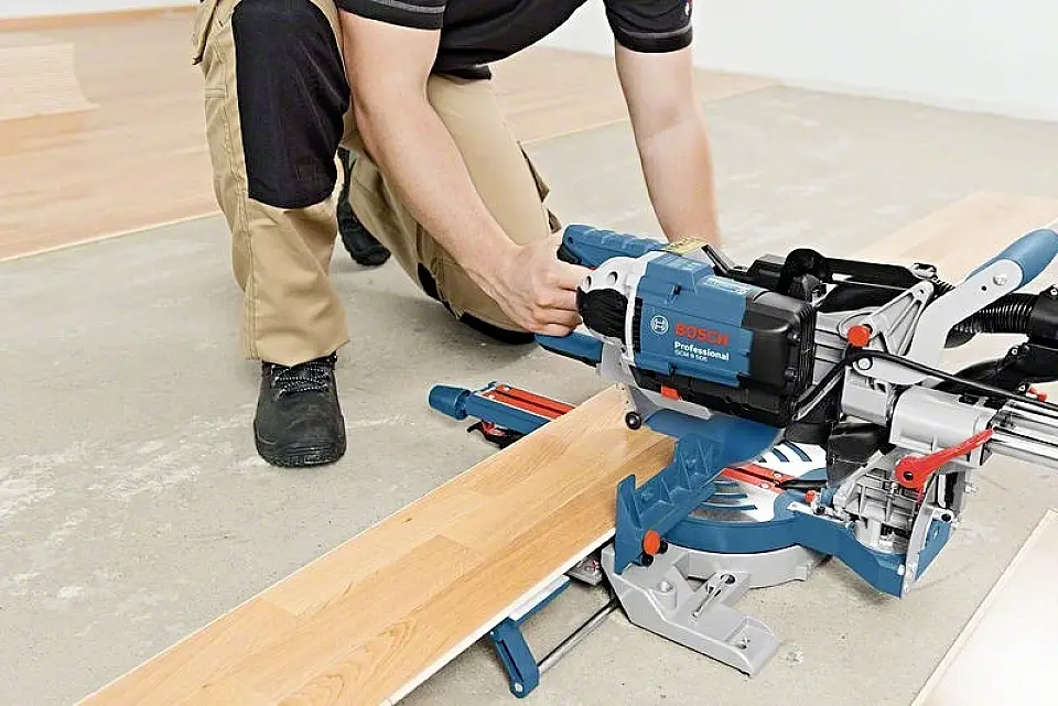 Торцювальна пилка Bosch Professional GCM 8 SDE 0.601.B19.200, 1 шт.