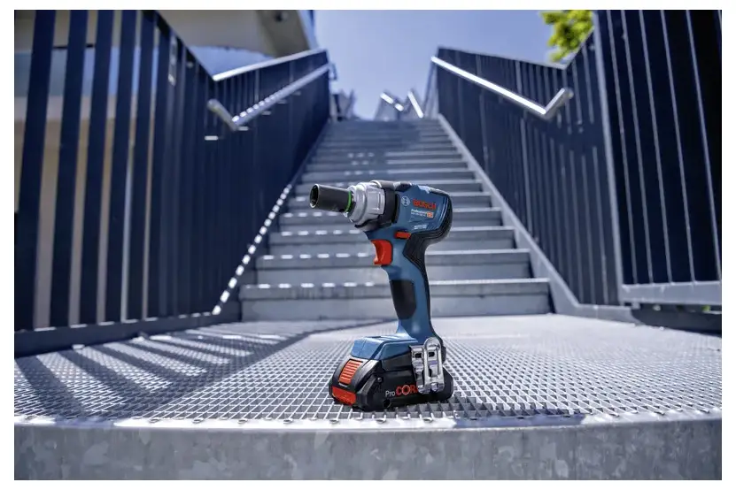 Bosch Professional GDS 18V-330 HC 06019L5002 Акумуляторний ударний гайковерт 18 В, включаючи 2 акумулятори, зарядний пристрій, кей
