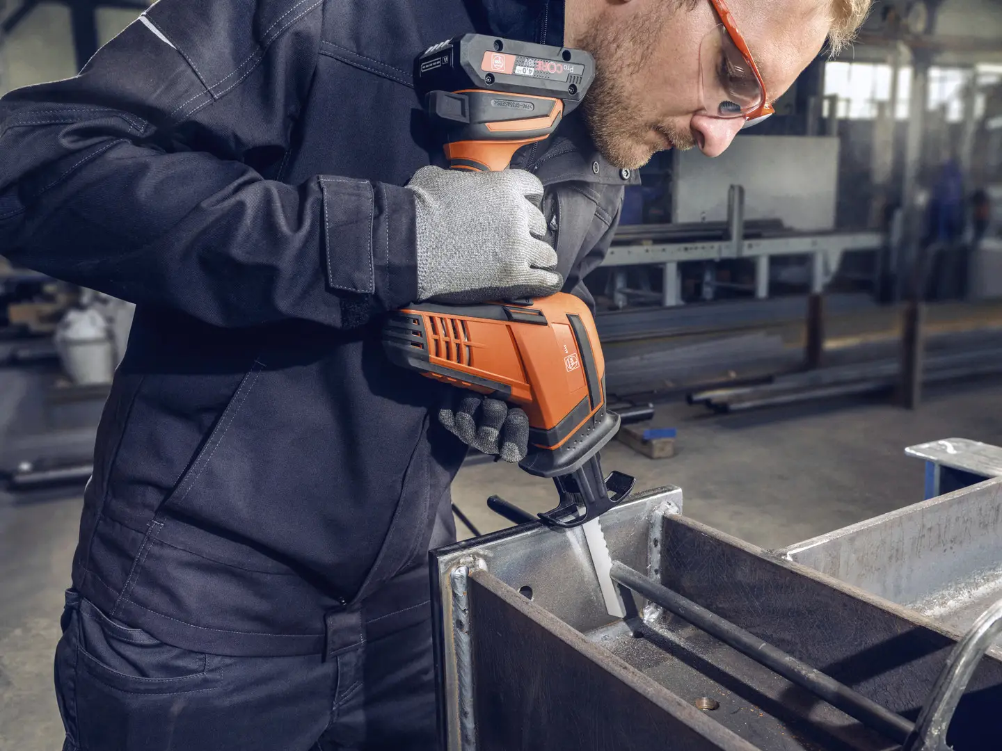 Fein ASAS 18-21 K AS Set Cordless Sabre Saw 71330162000 в комплекте: 2 аккумулятора, зарядное устройство, кейс 18 В 4 А·ч