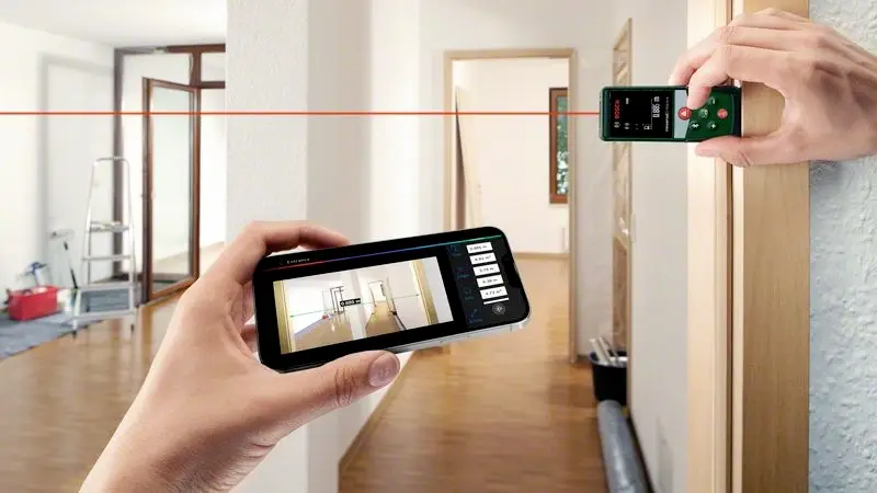Лазерный дальномер Bosch Home and Garden UniversalDistance 40C с Bluetooth, дальность действия 40,00 м.