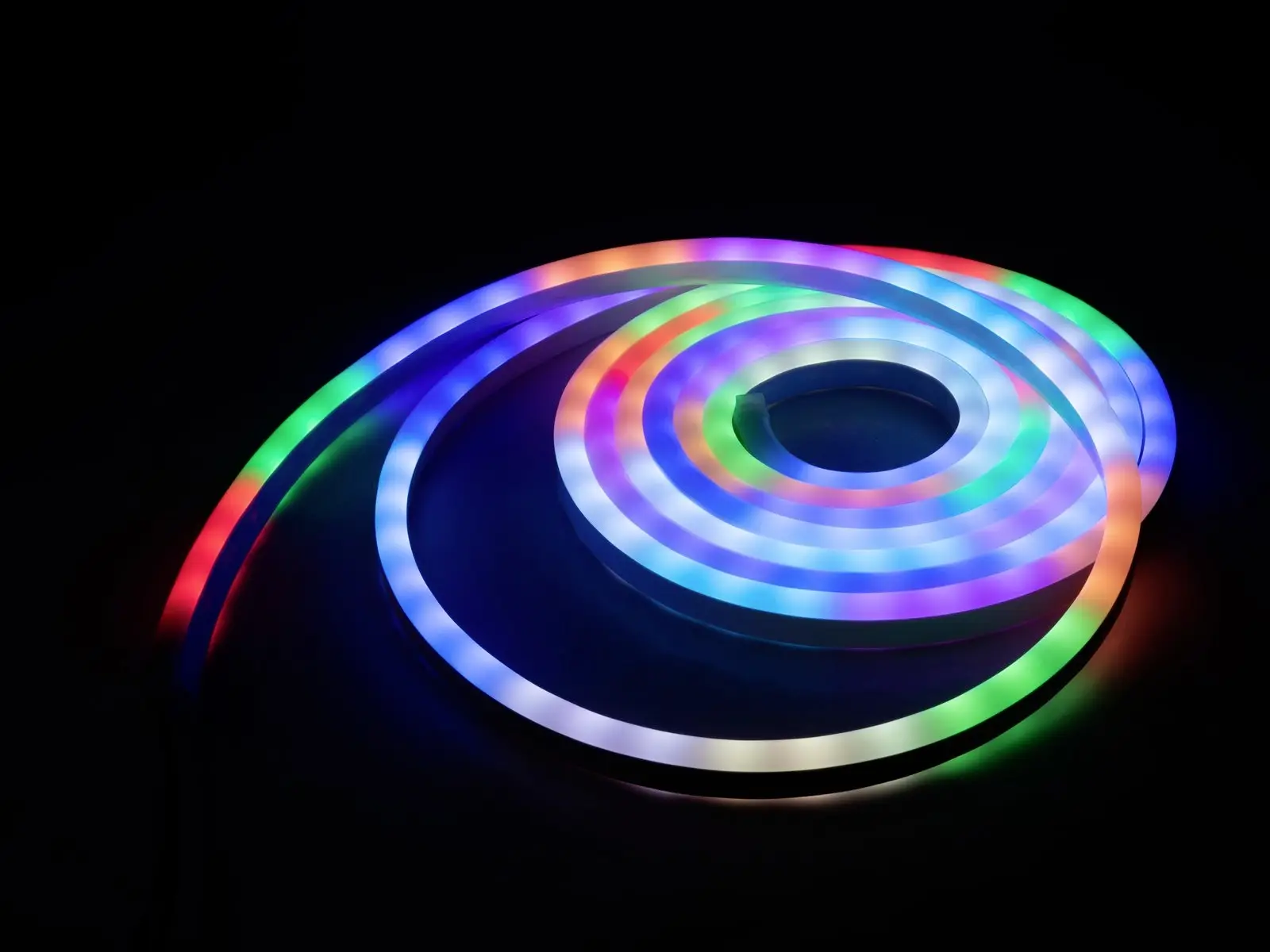 Светодиодная пиксельная светодиодная лента Eurolite LED Neon Flex 12 В, 5000 мм, RGB