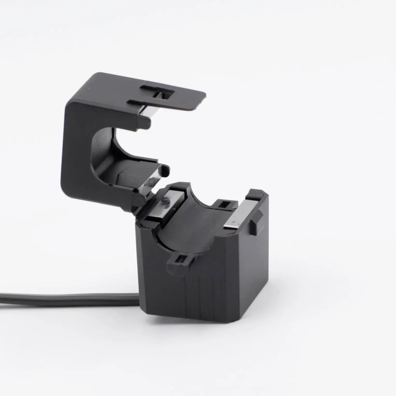 Celsa TC 18 250/1A 0.2VA Cl. 1 70006-1007 Трансформатор тока для преобразования кабеля Первичный ток 250 А Вторичный ток 1 А Диаме
