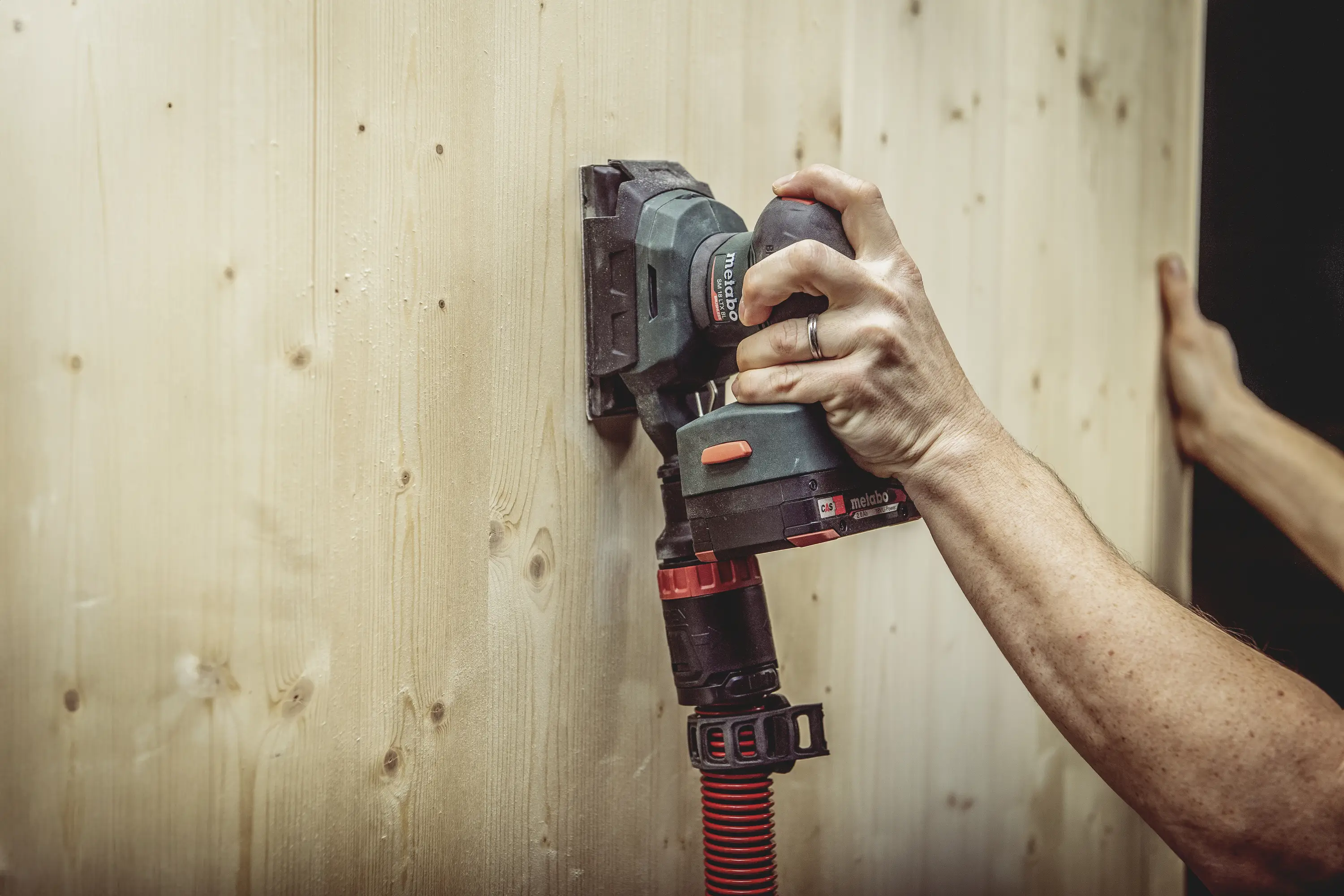 Metabo SM 18 LTX BL 602089850 Універсальна шліфувальна машина безщіткова, без акумулятора, без зарядного пристрою 18 В 100 x 150 м