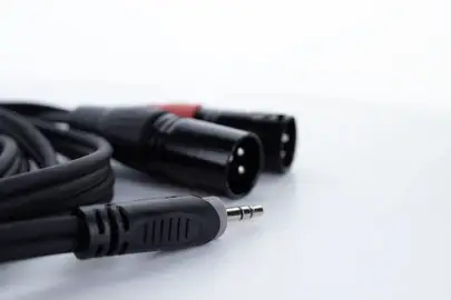 Y-адаптер XLR Cordial EY 3 WMM 14872, 1 шт.