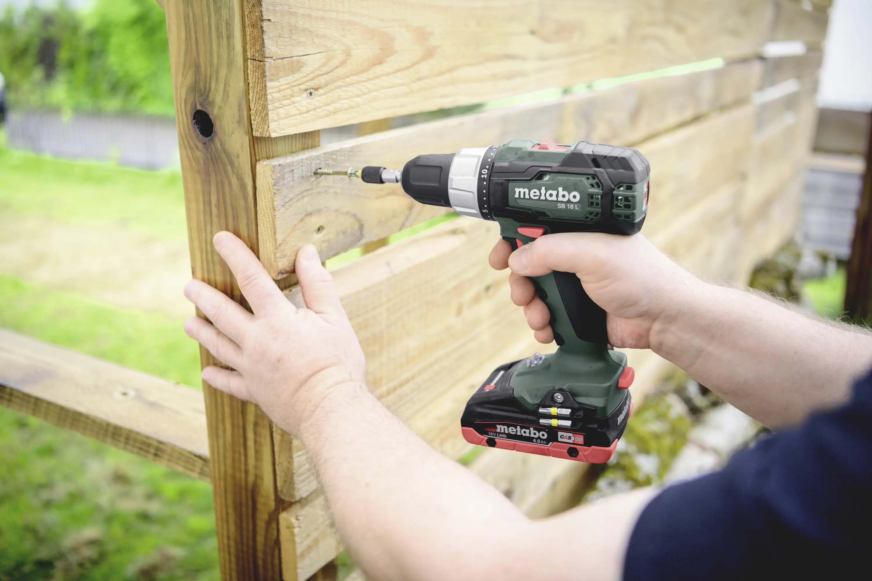 Metabo SB 18 L 614053500 Аккумуляторный ударный гайковерт 60 Нм 18 В Количество входящих в комплект аккумуляторов 2 2 А·ч Li-Ion б