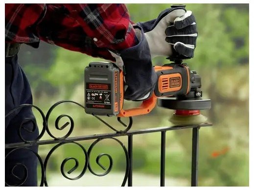 Аккумуляторная угловая шлифовальная машина Black & Decker BCG720N-XJ