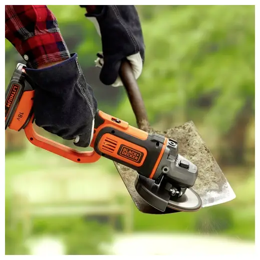 Аккумуляторная угловая шлифовальная машина Black & Decker BCG720N-XJ