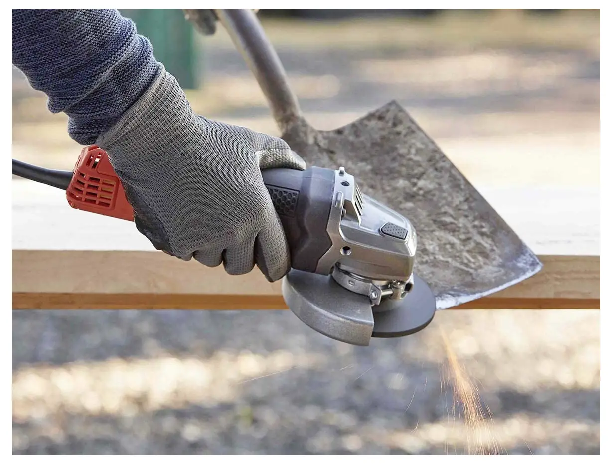 Угловая шлифовальная машина Black & Decker BEG220-QS мощностью 900 Вт