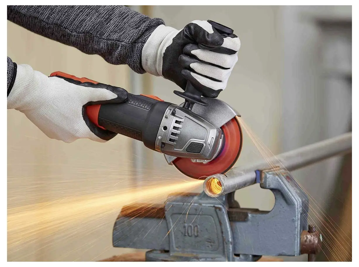 Угловая шлифовальная машина Black & Decker BEG220-QS мощностью 900 Вт