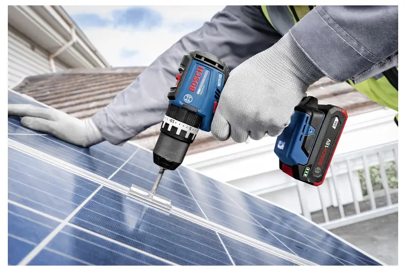 Аккумуляторный бесщеточный ударный шуруповерт Bosch Professional GSB18V-52