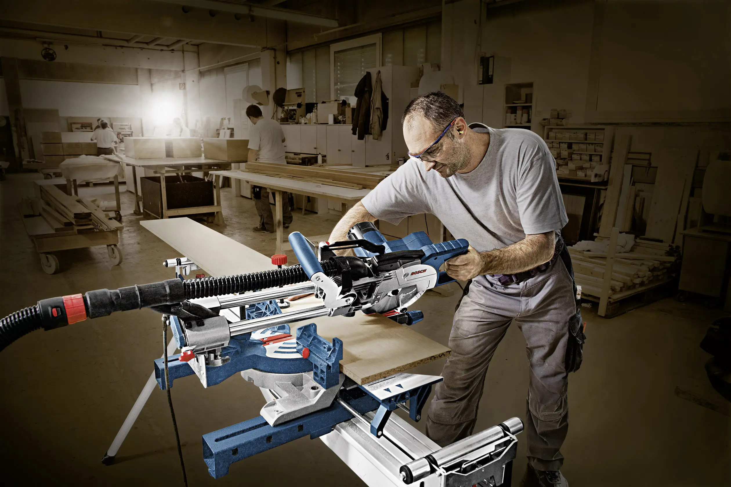 Торцовочная пила Bosch Professional GCM 8 SJL 0601B19100
