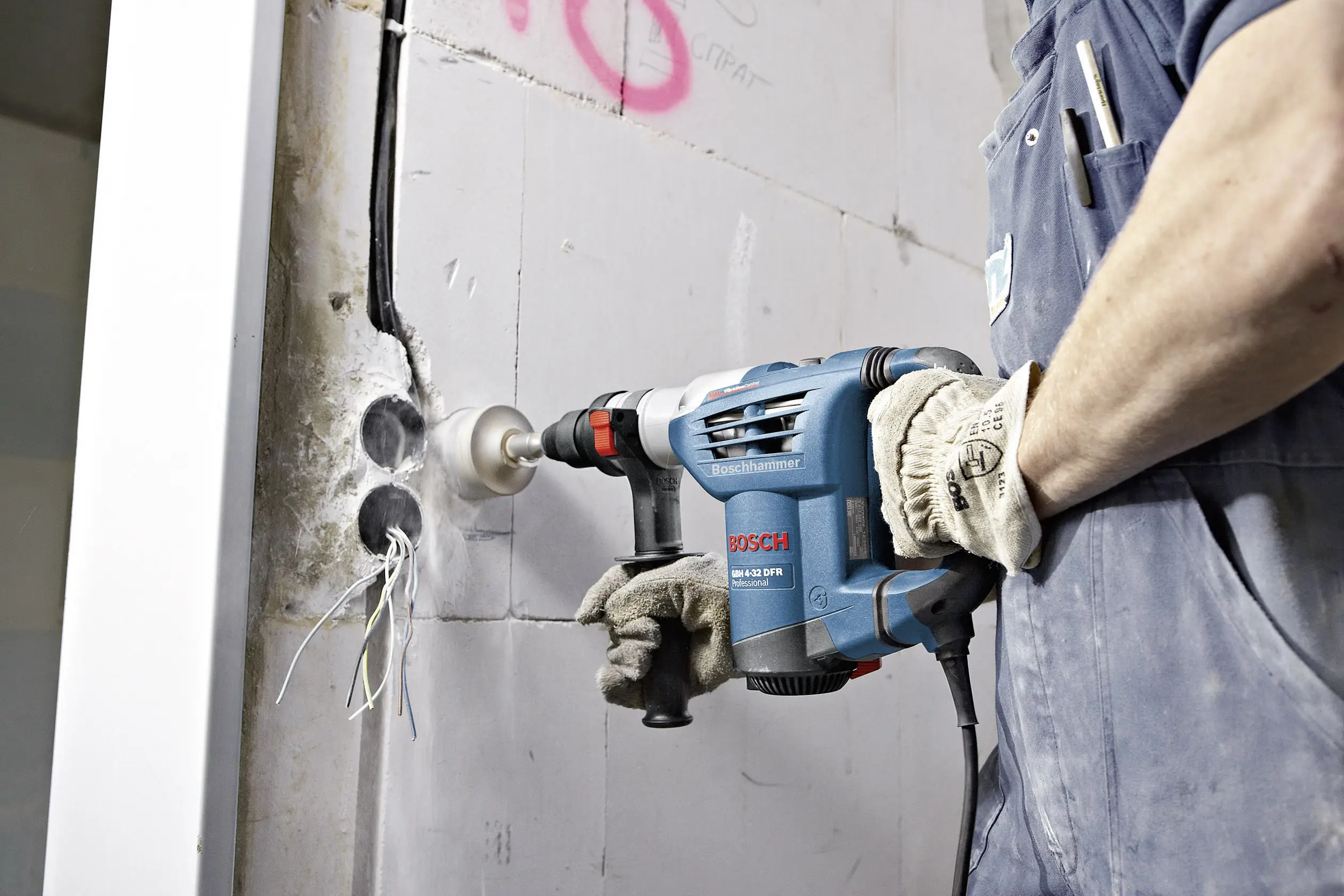 Перфоратор Bosch Professional GBH 4-32 DFR, 900 Вт, 230 В, SDS-Plus, продажа в Германии