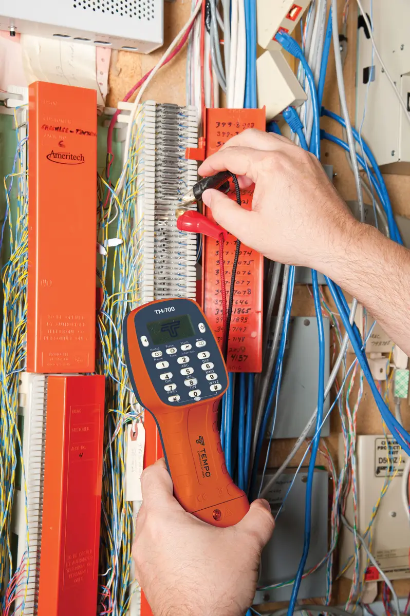 Тестер телефонных линий Tempo Communications TM-700i 52063087, идентификационный.