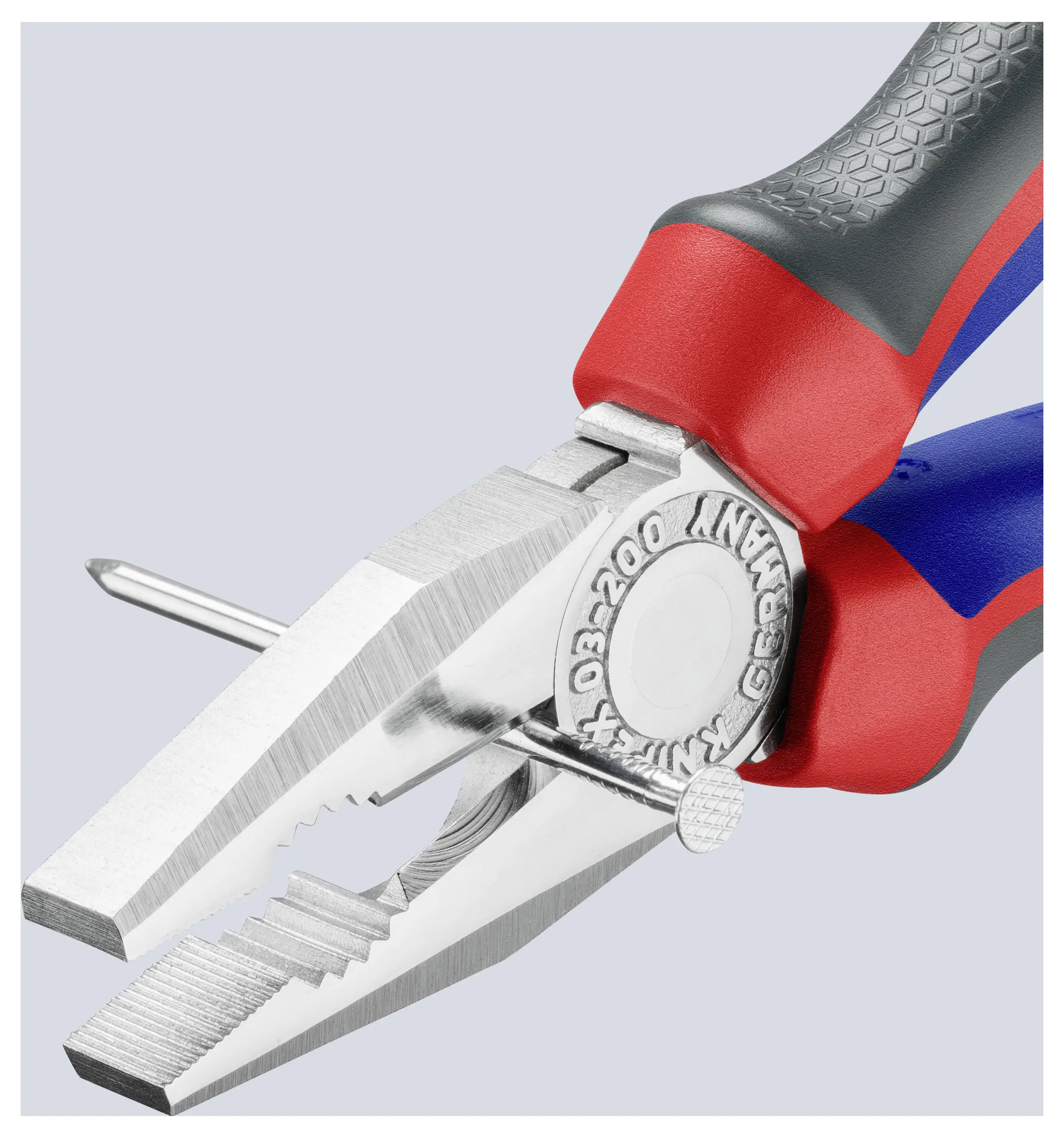 Комбинированные плоскогубцы Knipex 03 05 200, 200 мм, твердость 60 HRC, для мастерской.