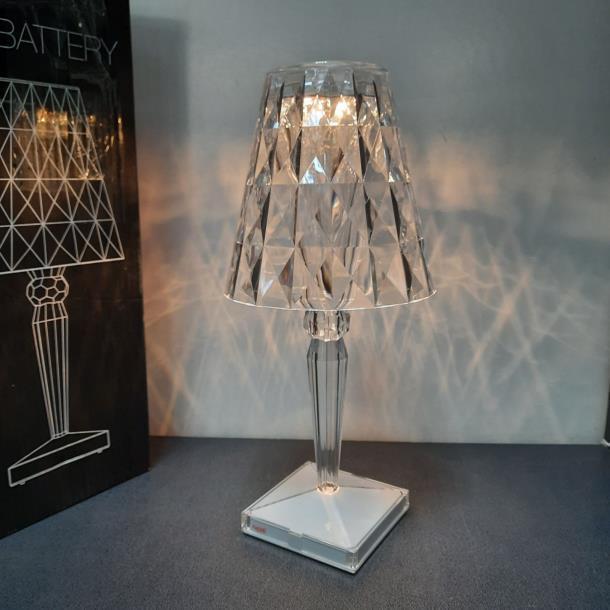 Цена KARTELL 9475B4