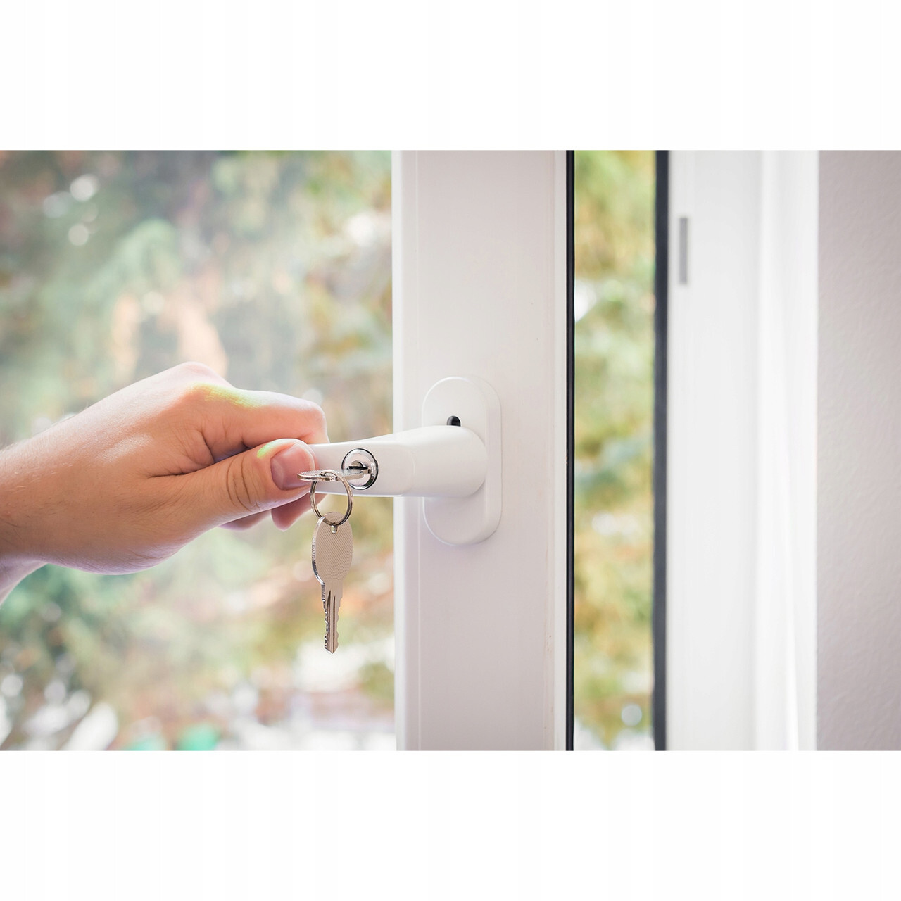 Характеристики Ручка для металлопластиковых окон и дверей с замком MALATEC