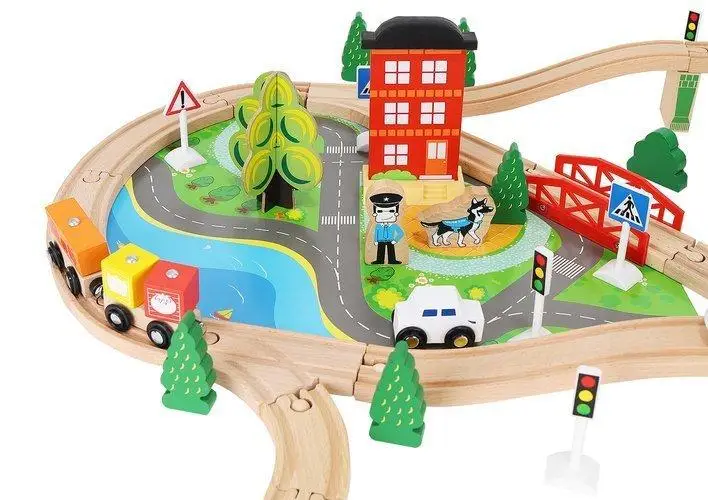 Характеристики Железная дорога деревянная KRUZZEL
