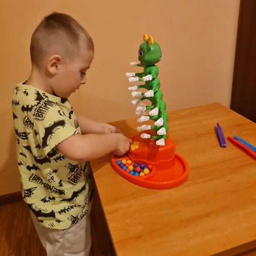 Описание Аркадная игра Dancing Centipede KRUZZEL 24716