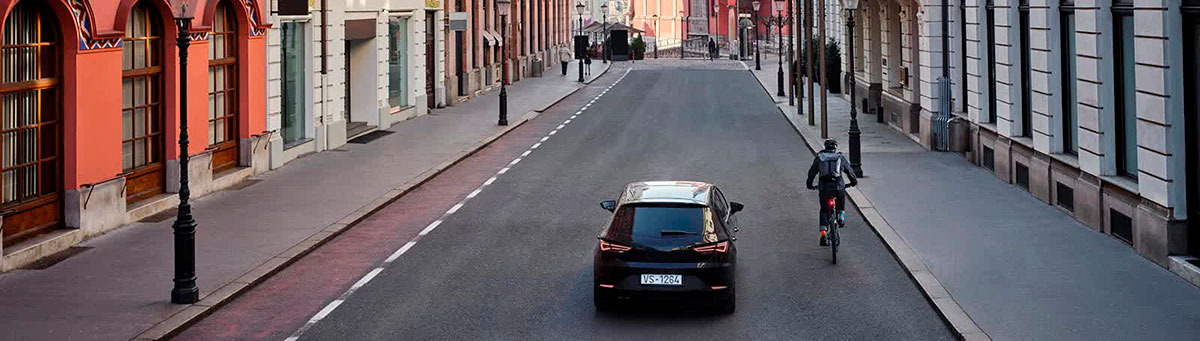 Максимальна безпека велосипедиста з велорадаром Varia RTL515 Максимальна безпека велосипедиста з велорадаром Varia RTL515