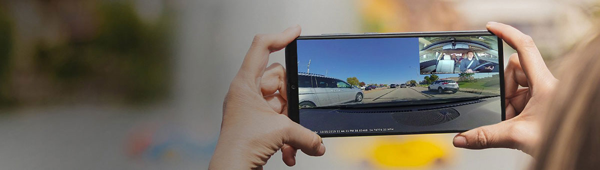 Записуйте відео всередині автомобіля та зовні на вулиці Записуйте відео всередині автомобіля та зовні на вулиці