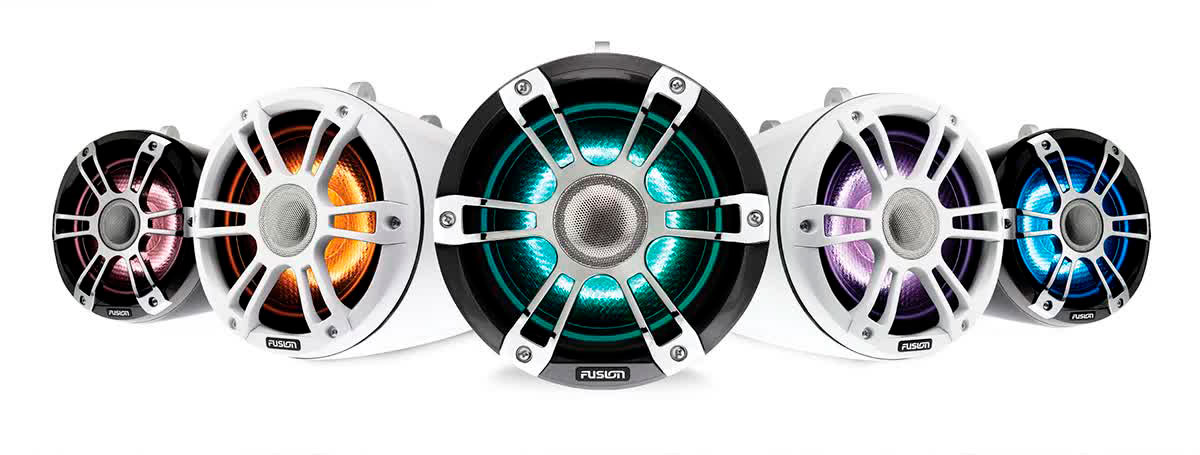 Серія морських динаміків Fusion Signature Series 3 Wake Tower Speakers Серія морських динаміків Fusion Signature Series 3 Wake Tower Speakers