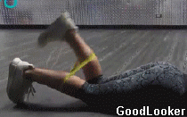 Підйом ніг з гумкою