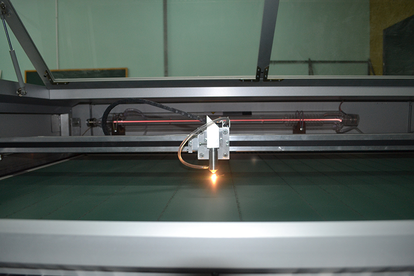 Лазерное расчерчивание досок Компания ТСО Уникальное лазерное расчерчивание меловых и маркерных досок