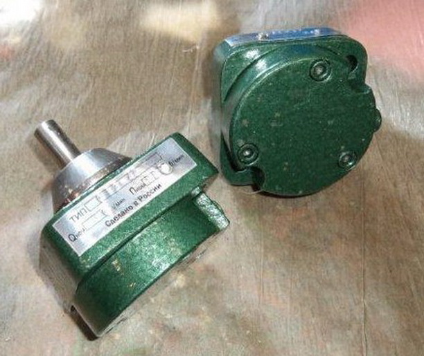 Насос пластинчатый С12-42