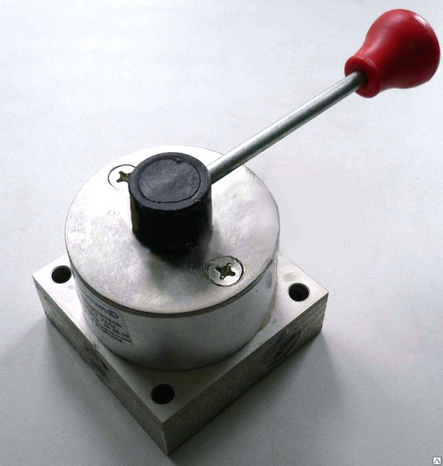 Пневмораспределитель КРу16-6