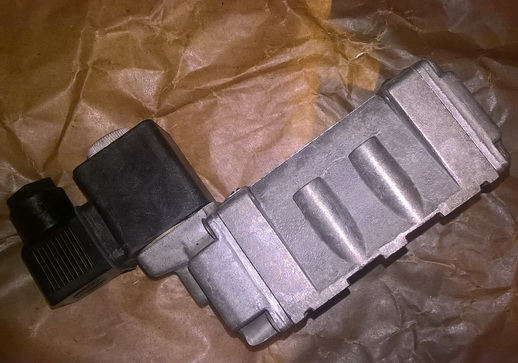 Пневмораспределитель 233-02-0-1