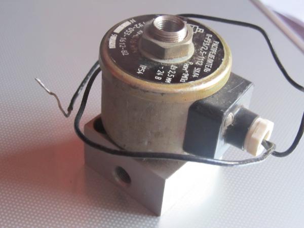 Пневмораспределитель П-РЭ-3/2,5-1112