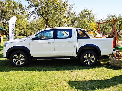 В Украине дебютировал доступный китайский пикап JAC T8 - JAC