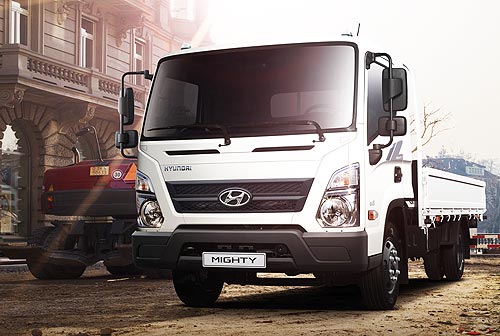 На український ринок вийшов новий вантажівка Hyundai ЕХ-8 (Mighty) - Hyundai