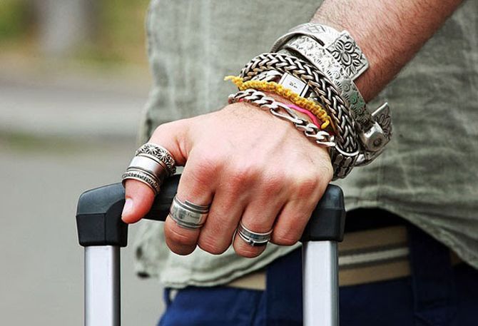 Що символізують кільця на різних пальцях Що символізують кільця на різних пальцях